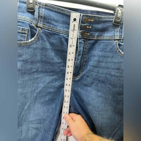 Lane Bryant Flex Magic Waistband Ultra High Rise Straight Capri Womens 20W 2417 - Picture 5 of 10